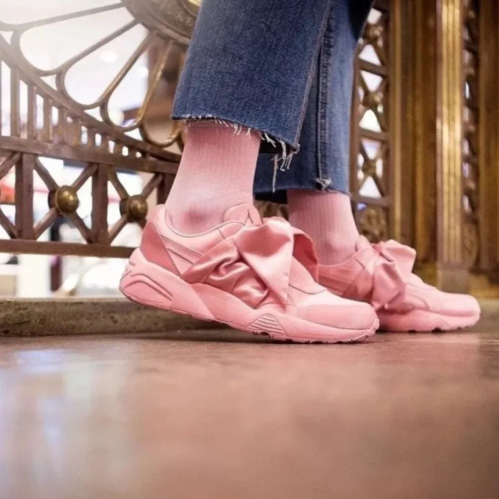 Puma x Fenty by Rihanna Pink Bow Shoes Size 8.5 - Picture 9 of 13